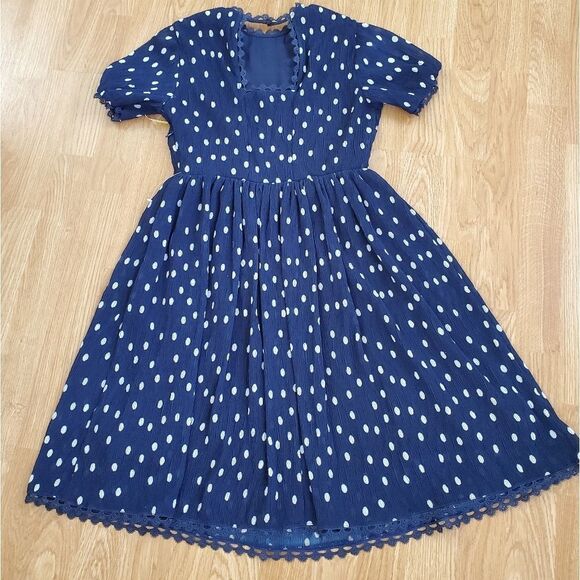 1901 Nordstrom Polka Dot Crinkle Chiffon Fit Flare Dress size Medium Petite - Picture 8 of 14